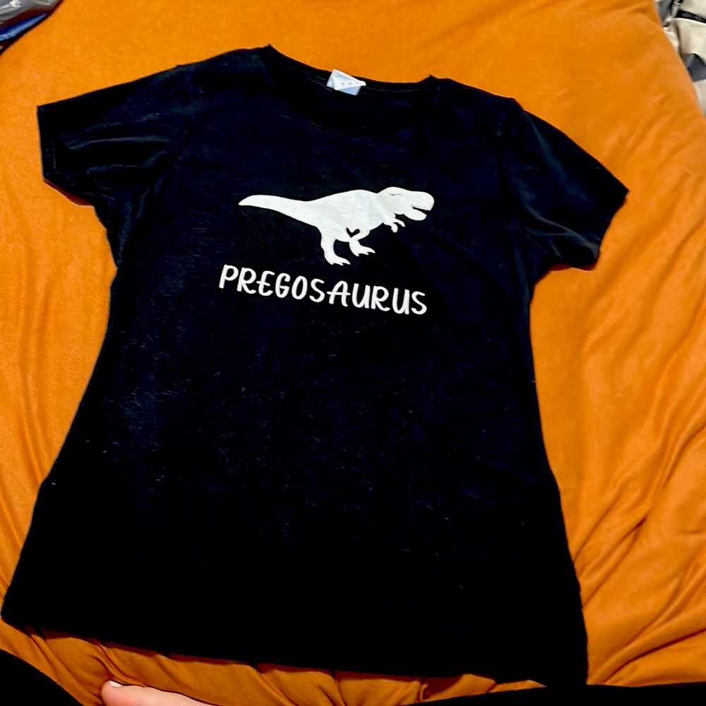 Pregosaurus women’s medium black tshirt.
